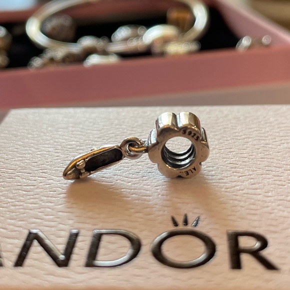 Authentic Pandora High Heel shoe charm dangle - Picture 3 of 8